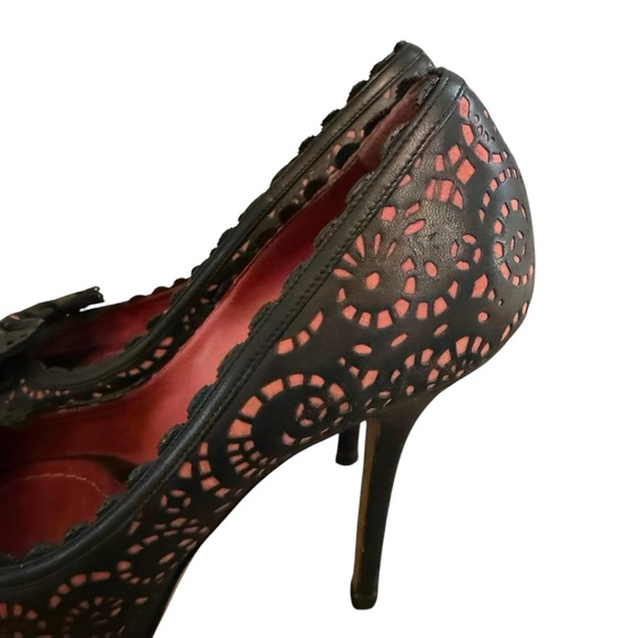 Dior Stilettos Size 38.5 Laser Cut Caprice Black Pink US Size 8.5 Peep Toe - Picture 10 of 11